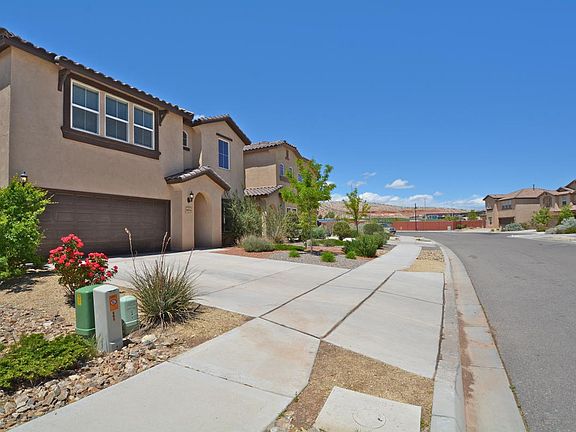 Cul De Sac from driveway