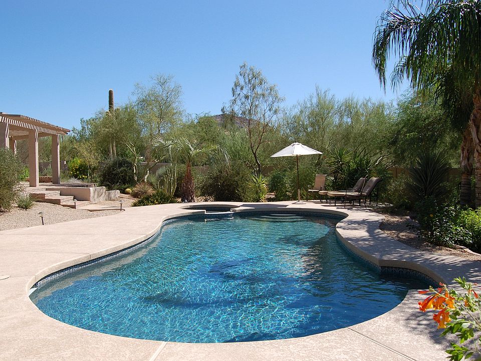 Resort like backyard, low maintenance landscaping