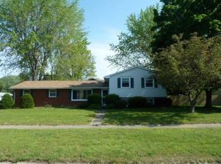 145 Erath Dr, Rochester, NY 14626
