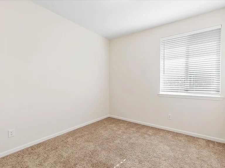 2261 Shady Canyon Dr — Photo 26