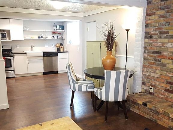 4th image of 7124 S Ponderosa Dr #2
