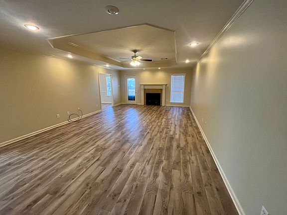5th image of 22 High Plains Dr