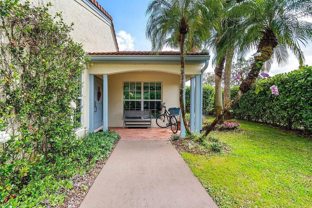 2 bed, 2.0 bath, 1665 sqft, $4,500 — Photo 1