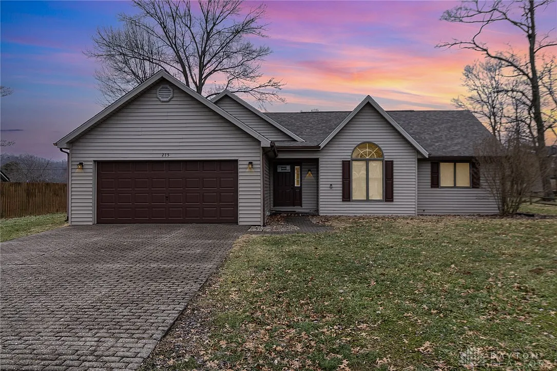 275 Barbour Dr photo 1