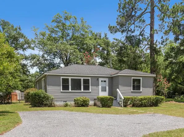 700 N Herring St, Dothan, AL 36303