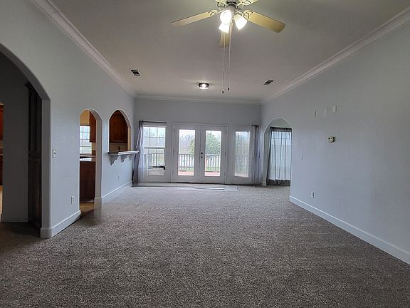 2nd image of 8851 Garden Hwy