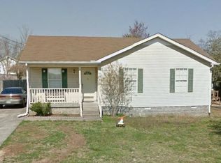 135 Heritage Cir, La Vergne, TN 37086