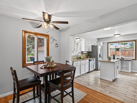 4th image of 50 98th Ave NE