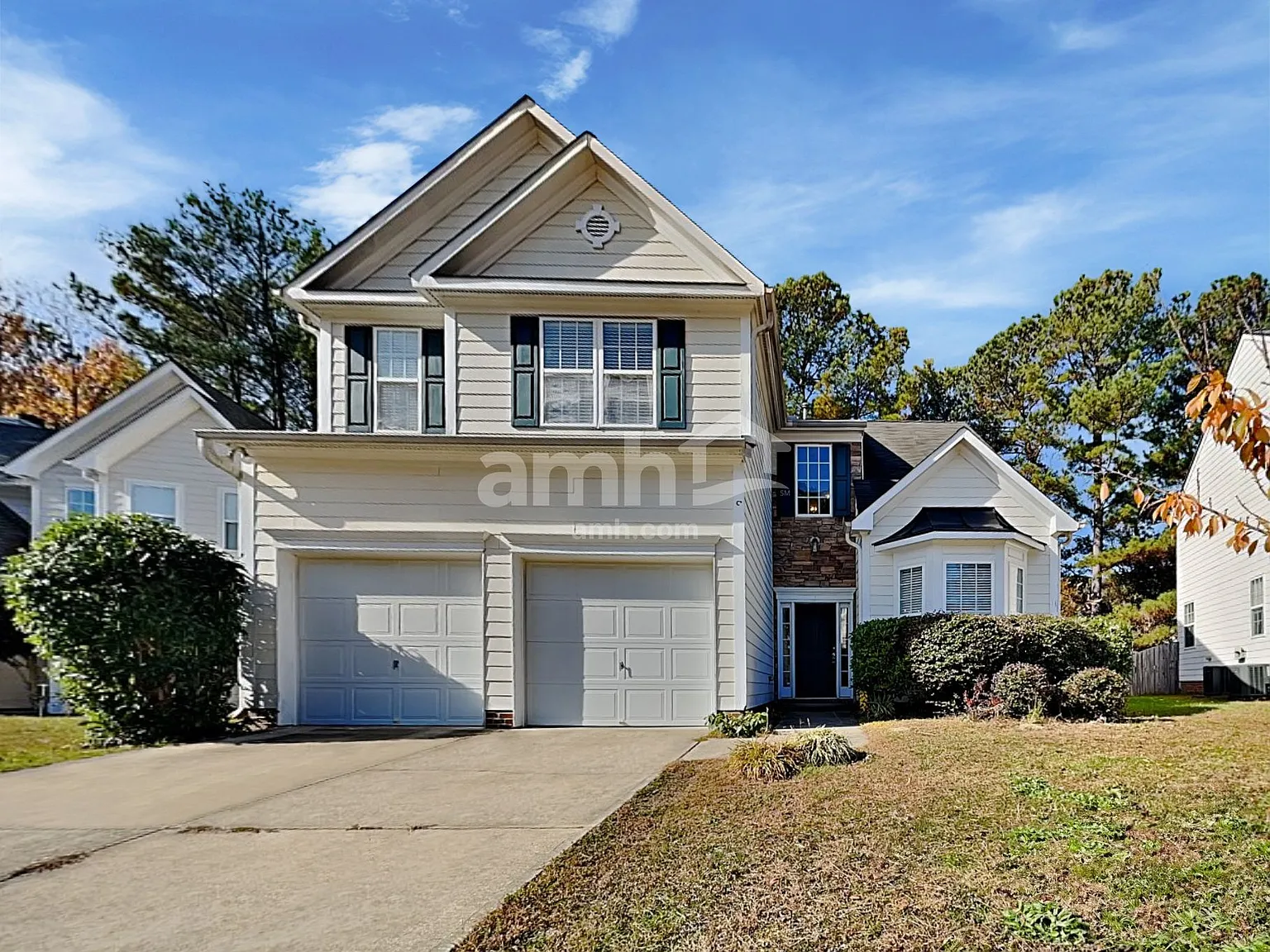 3 bed, 2.5 bath, 1909 sqft, $2,130 — Photo 1