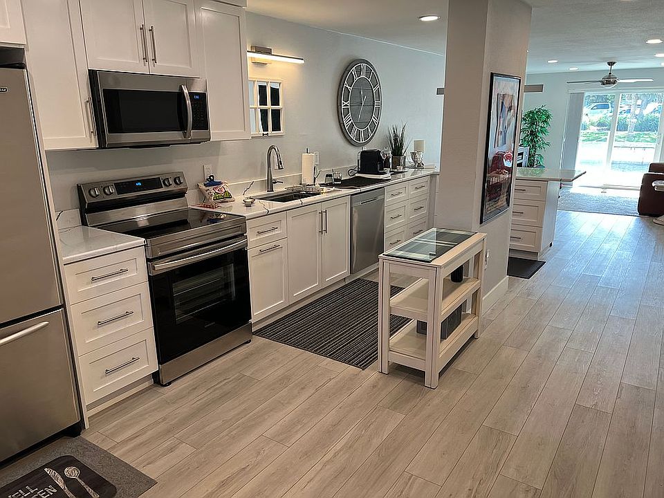 1st image of 101 N Riverside Dr APT 114