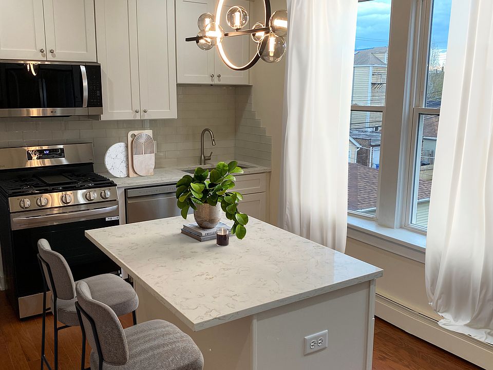 Kitchen Virtually Staged