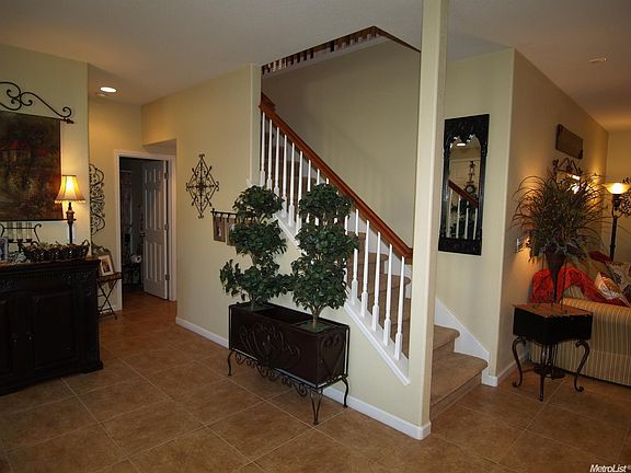 4th image of 2548 Cottage Pointe Dr