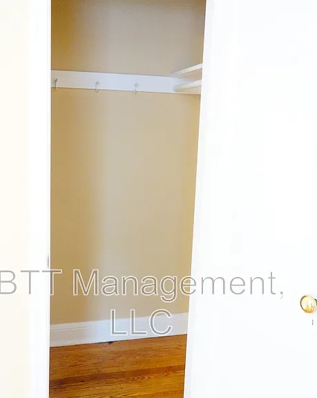 8405 Greenwood Ave #2 — Photo 45