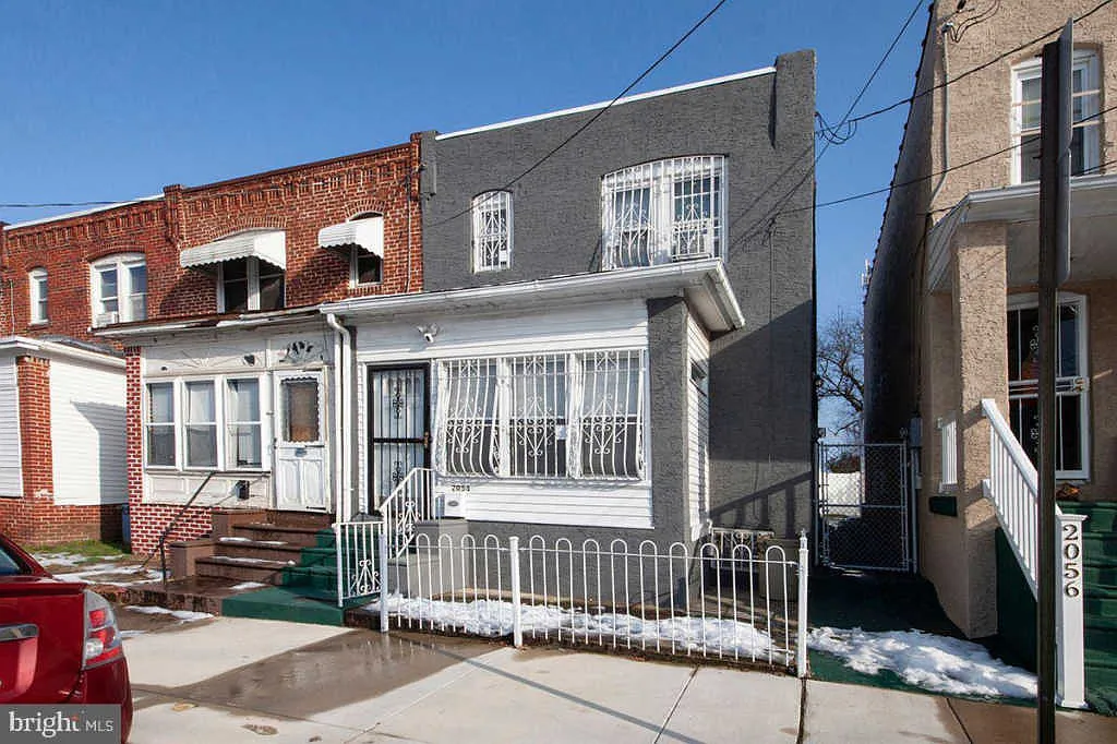 2054 So 10th St photo 1