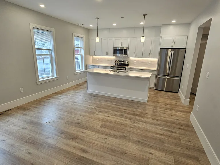 124 Kenrick St #2 — Photo 2