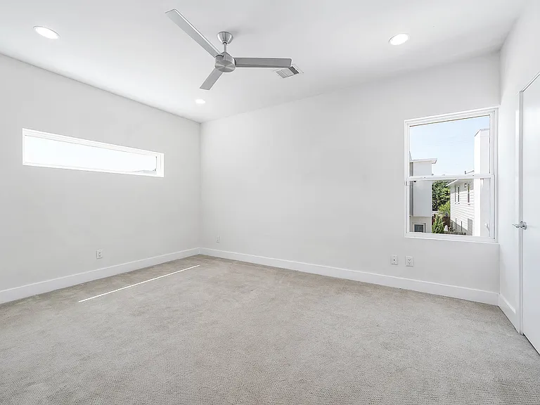 5519 Paraiso Pl — Photo 11