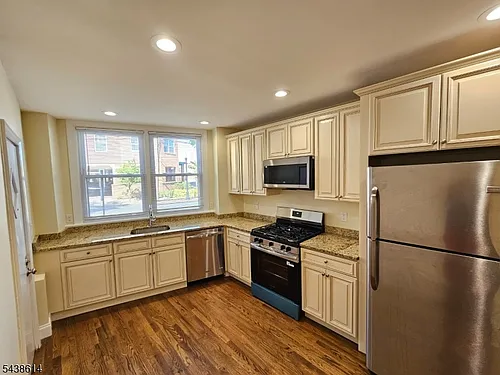 410 Rahway Ave #414 Photo 1