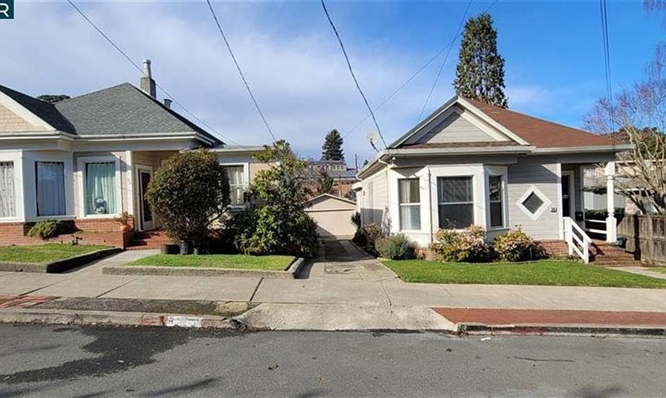 1st image of 22 Idaho St
