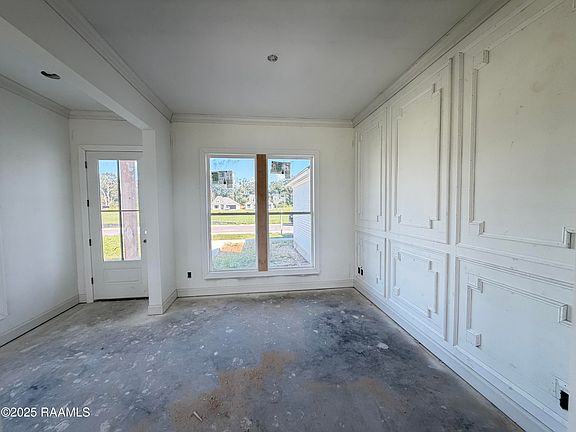 3rd image of 108 Fountain Meadow Dr
