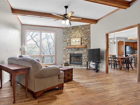2nd image of 5917 Greenwood Dr