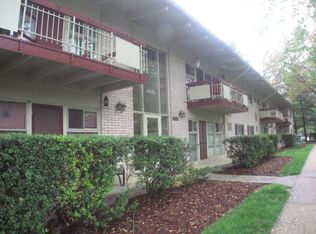 4349 Americana Dr APT 102, Annandale, VA 22003