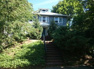 99 Colbourne Cres, Brookline, MA 02445