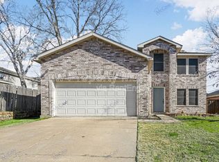 8009 Canoe Ridge Ln, Denton, TX 76210