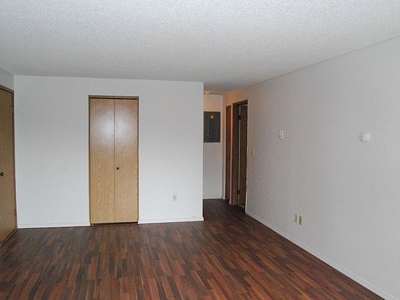 4th image of 115 Lippert Dr W APT 107