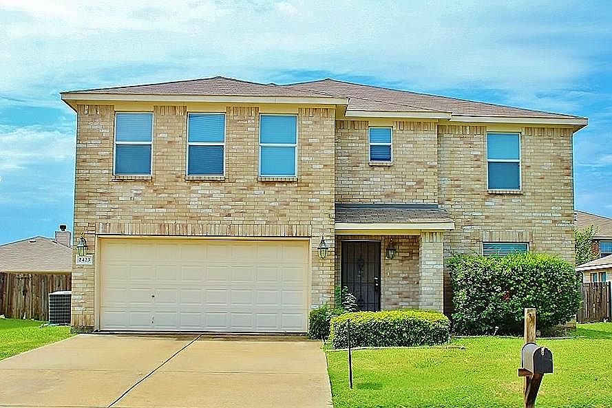1st image of 2423 Canyon Springs Dr