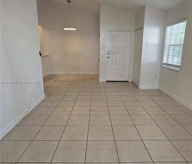 2880 N Oakland Forest Dr #214 — Photo 2