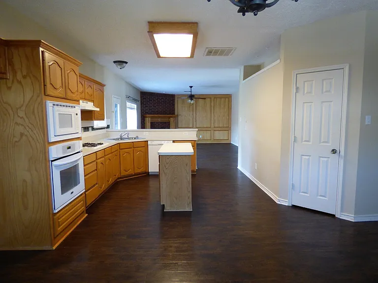 1509 Appalachian Dr — Photo 5