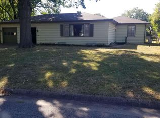 5045 SW 22nd St, Topeka, KS 66614