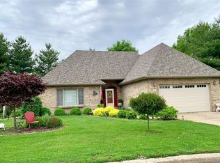315 Sunflower Dr, Highland, IL 62249
