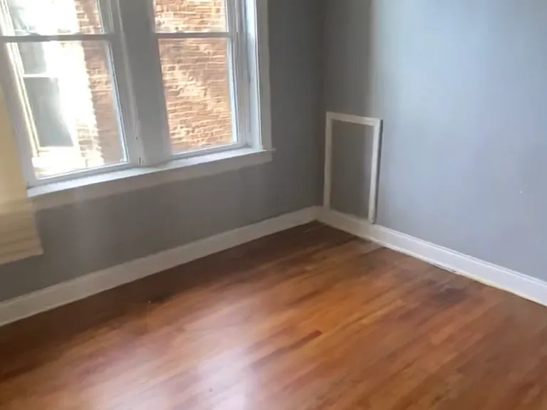6840 S Calumet Ave #1N — Photo 2