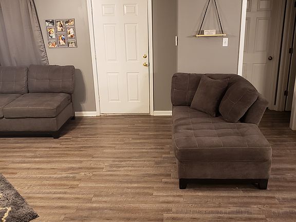 5th image of 5497 Bradley Ln