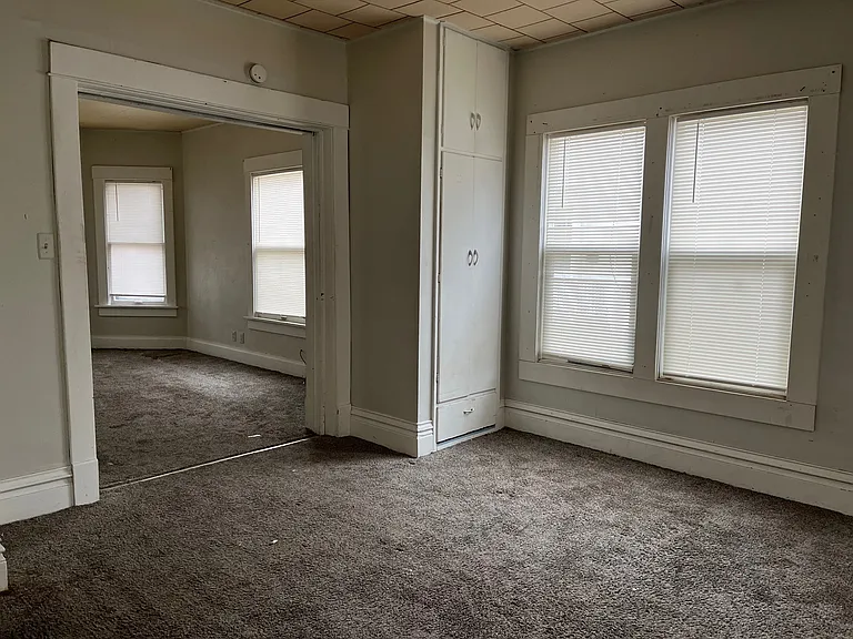 532 Western Ave — Photo 6