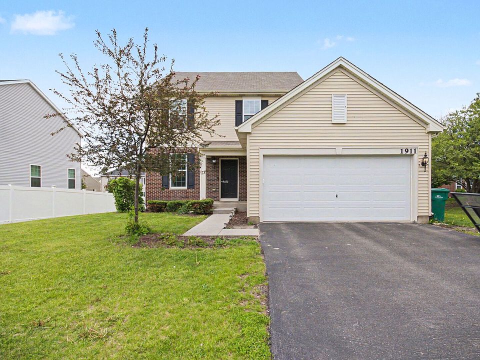 1st image of 1911 Willoughby Ln