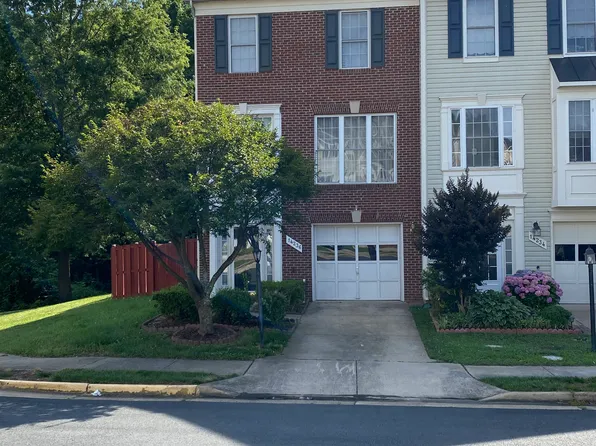 14236 Madrigal Dr, Woodbridge, VA 22193