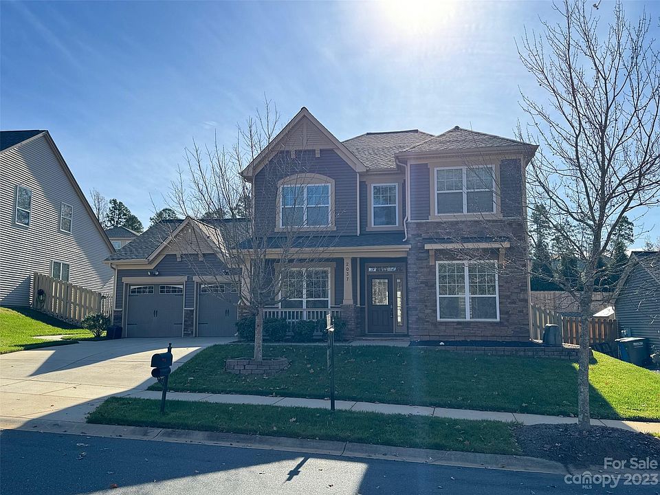 1st image of 2037 Wade Hampton Cir
