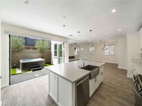 2573 Elden Ave #B, Costa Mesa, CA 92627