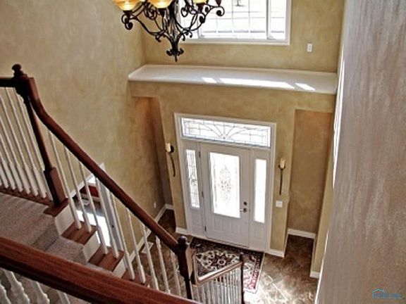 2nd image of 401 Riverview Dr