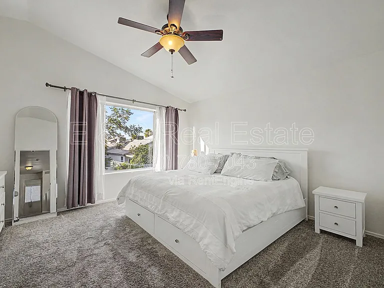 3910 E Rosemonte Dr — Photo 16