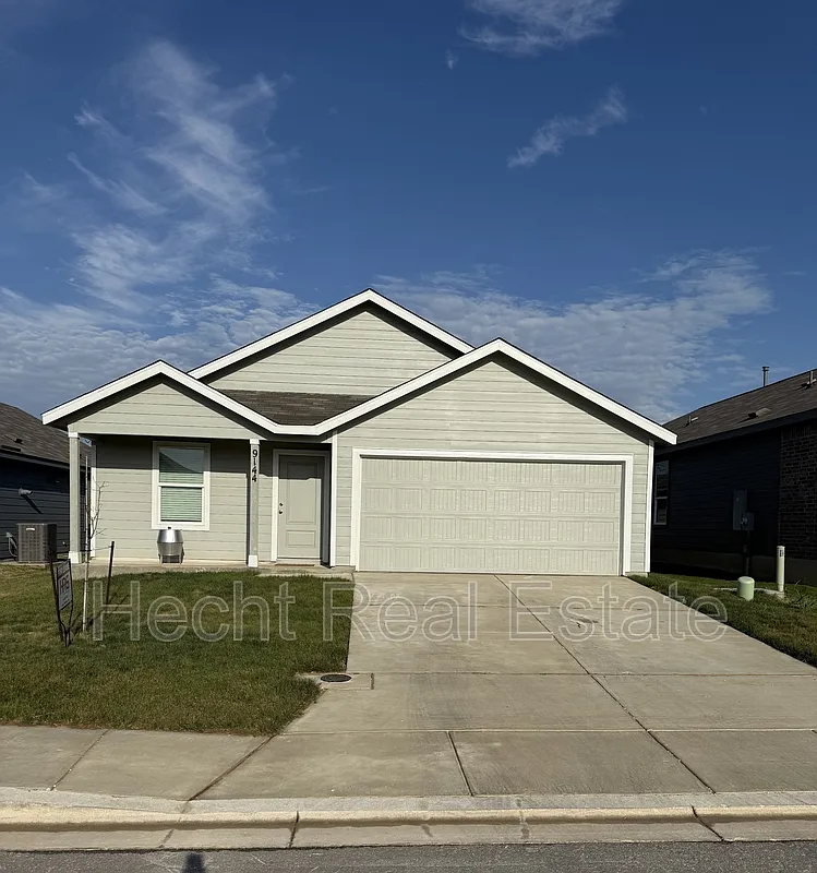 4 bed, 2.0 bath, 1667 sqft, $1,650 — Photo 1