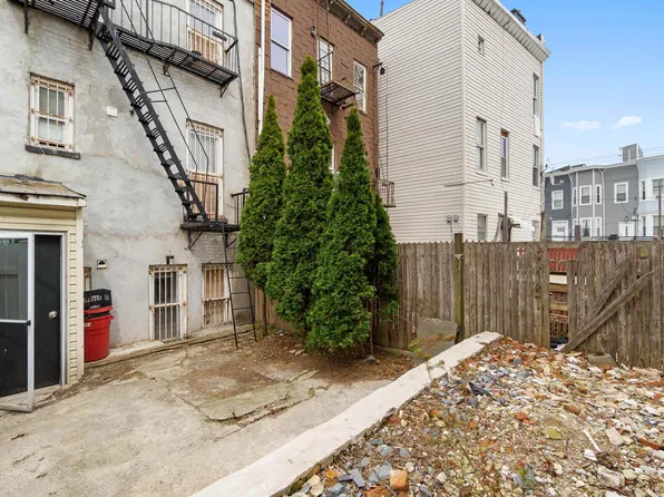 477 Mercer Street image 28 of 35