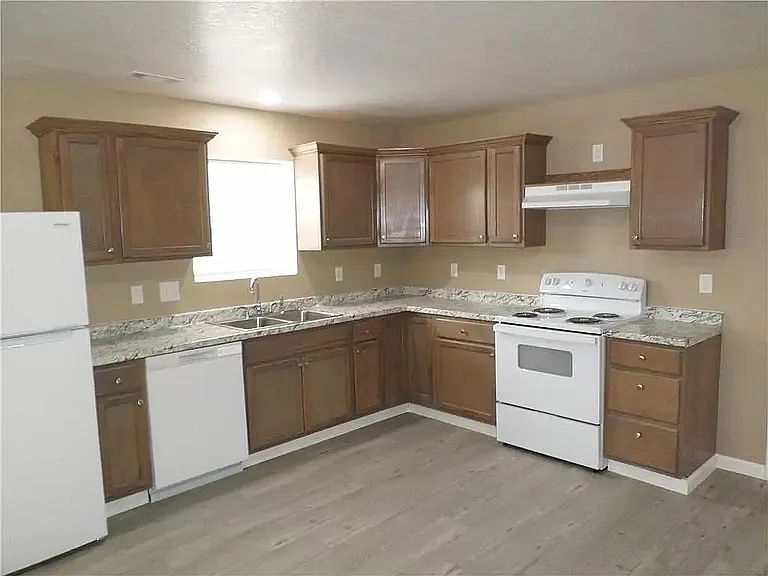 1001 Forest Ave #A — Photo 4