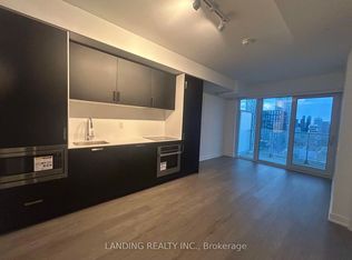 88 Queen St E #3916, Toronto, ON M5C 0B6