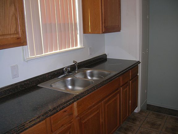 3rd image of 14000 W Outer Dr