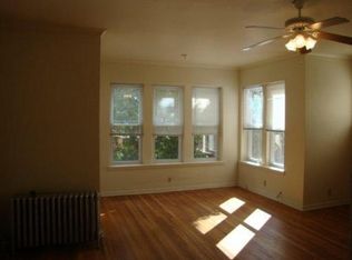 424 E 112th St, Chicago, IL 60628