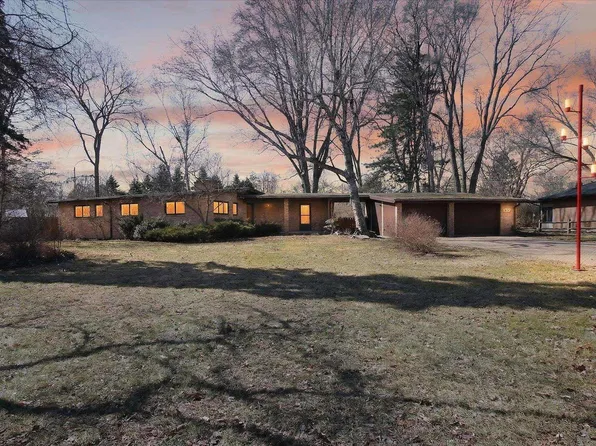 1307 Helen St, Midland, MI 48640