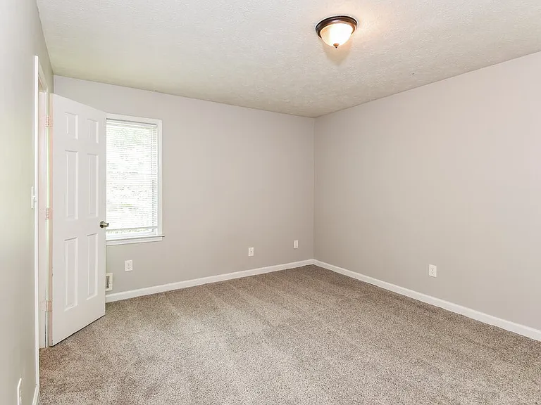4641 Flint Hill Rd — Photo 12